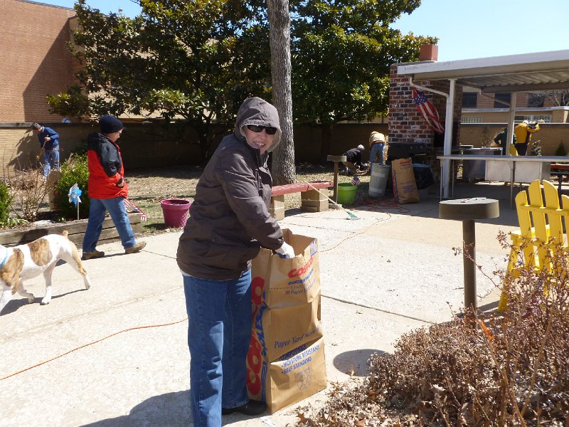 VA Garden March 2104 009